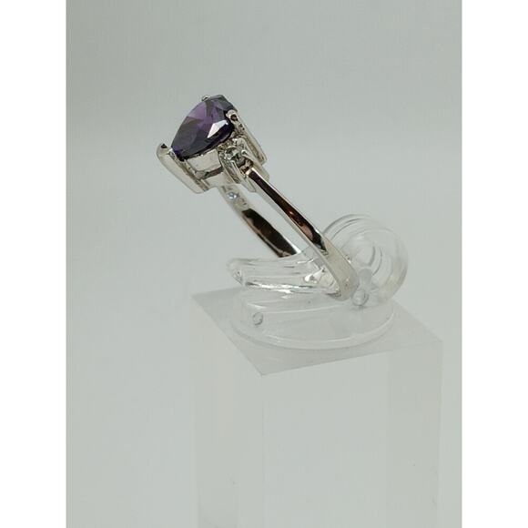 Vintage Ring Size 6 Silver Tone White Gold Plated Purple Sim Diamond CZ Heart - Picture 7 of 9